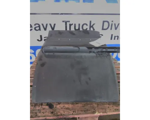 MACK CXU612 FENDER, QUARTERHALF REAR