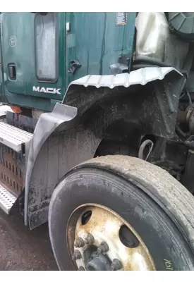 MACK CXU612 FENDER, SPLASH SHIELD/GUARD