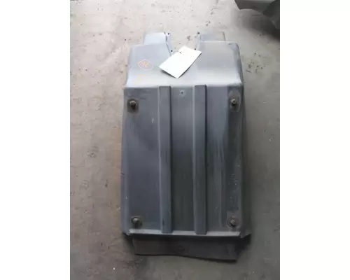 MACK CXU612 FENDER, SPLASH SHIELDGUARD