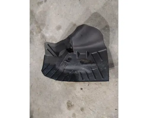 MACK CXU612 FENDER, SPLASH SHIELDGUARD