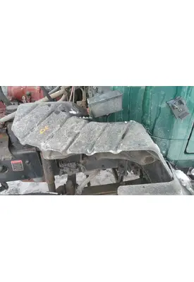 MACK CXU612 FENDER, SPLASH SHIELD/GUARD