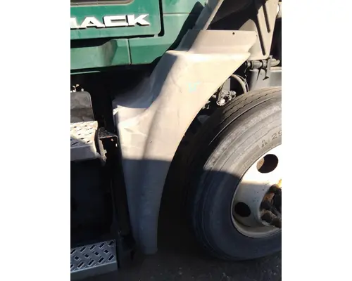 MACK CXU612 FENDER EXTENSION