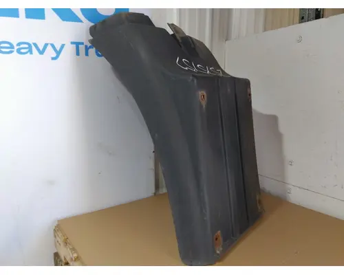 MACK CXU612 FENDER EXTENSION