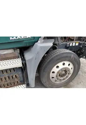 MACK CXU612 FENDER EXTENSION