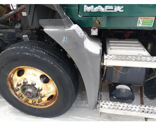 MACK CXU612 FENDER EXTENSION