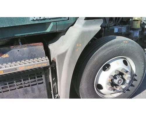 MACK CXU612 FENDER EXTENSION