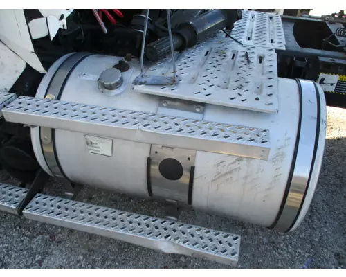 MACK CXU612 FUEL TANK