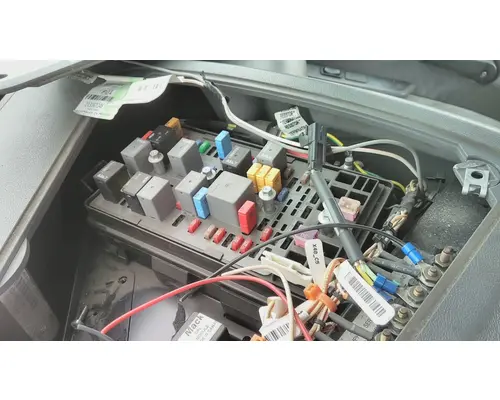 MACK CXU612 FUSE BOX