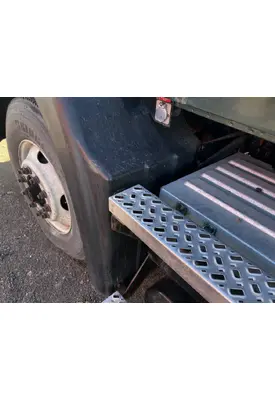 MACK CXU612 Fender Extension