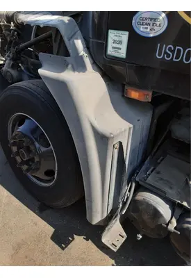 MACK CXU612 Fender Extension