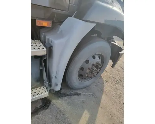 MACK CXU612 Fender Extension