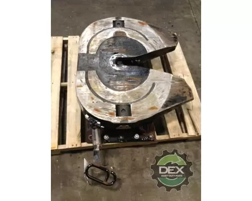 MACK CXU612 Fifth Wheel