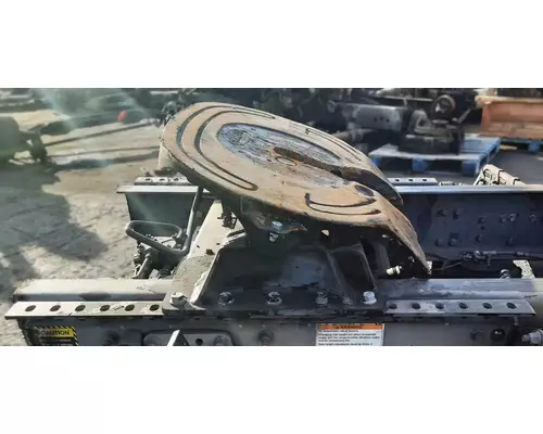 MACK CXU612 Fifth Wheel