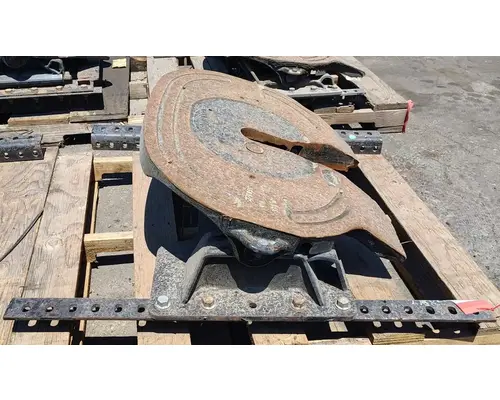 MACK CXU612 Fifth Wheel