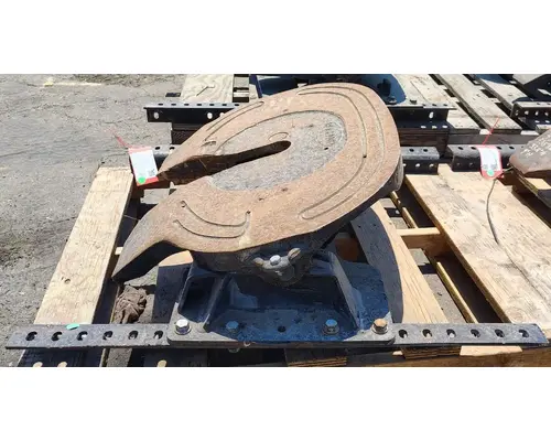 MACK CXU612 Fifth Wheel