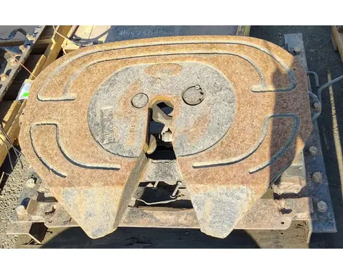 MACK CXU612 Fifth Wheel