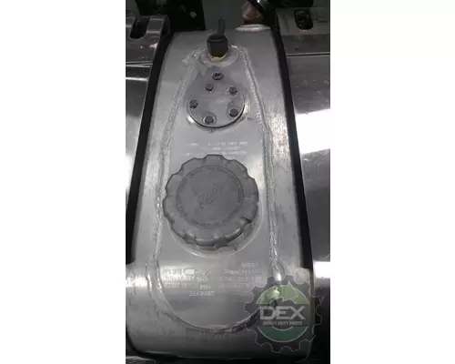 MACK CXU612 Fuel Tank