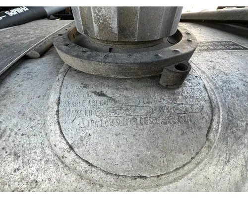 MACK CXU612 Fuel Tank