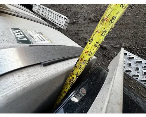 MACK CXU612 Fuel Tank