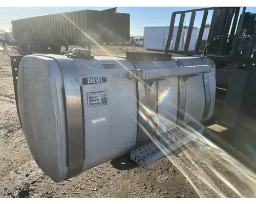 MACK CXU612 Fuel Tank