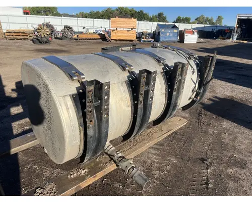 MACK CXU612 Fuel Tank