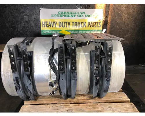 MACK CXU612 Fuel Tank
