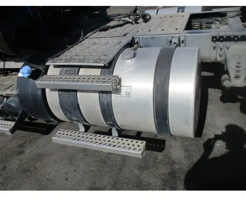 MACK CXU612 Fuel Tank