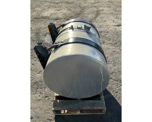 MACK CXU612 Fuel Tank