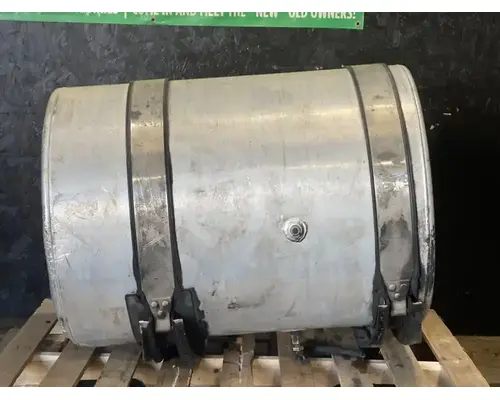 MACK CXU612 Fuel Tank