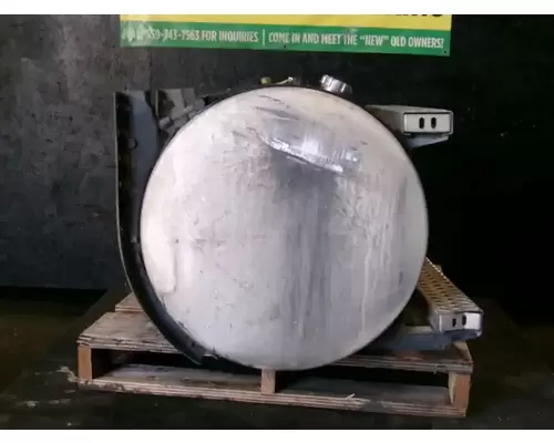 MACK CXU612 Fuel Tank