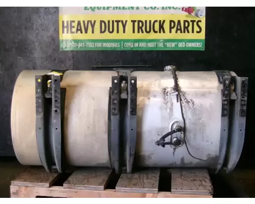 MACK CXU612 Fuel Tank