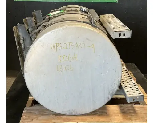 MACK CXU612 Fuel Tank
