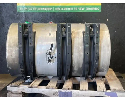 MACK CXU612 Fuel Tank