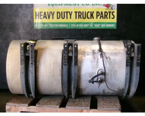 MACK CXU612 Fuel Tank
