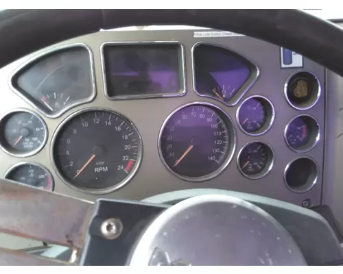 MACK CXU612 GAUGE CLUSTER