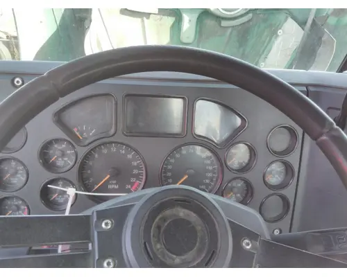 MACK CXU612 GAUGE CLUSTER