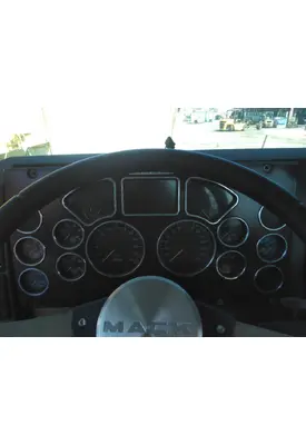 MACK CXU612 GAUGE CLUSTER