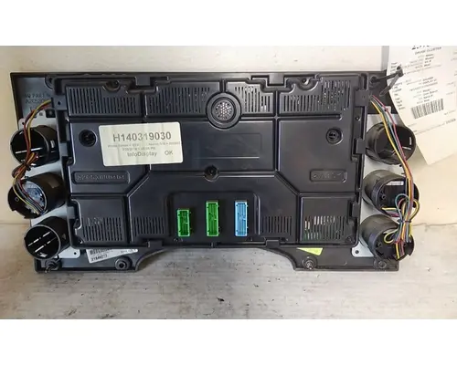 MACK CXU612 GAUGE CLUSTER