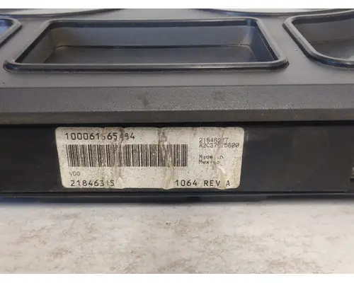 MACK CXU612 GAUGE CLUSTER