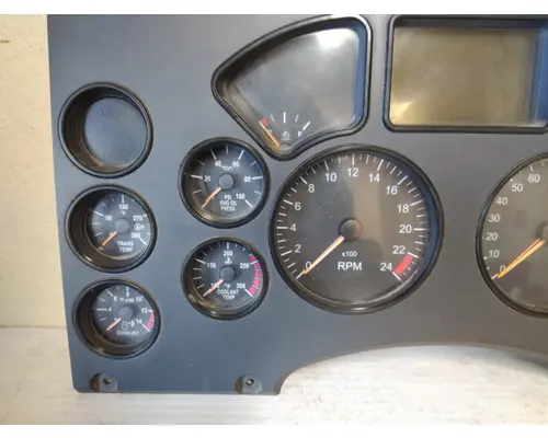 MACK CXU612 GAUGE CLUSTER