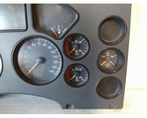 MACK CXU612 GAUGE CLUSTER