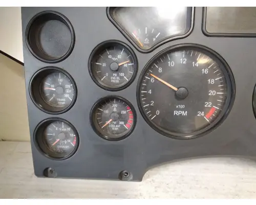 MACK CXU612 GAUGE CLUSTER