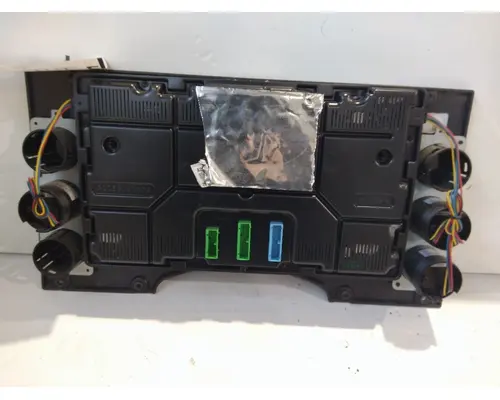 MACK CXU612 GAUGE CLUSTER