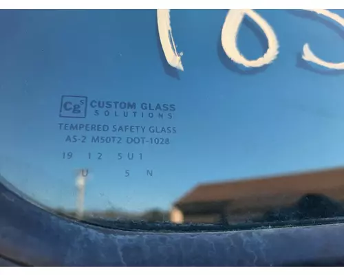 MACK CXU612 GLASS, BACK