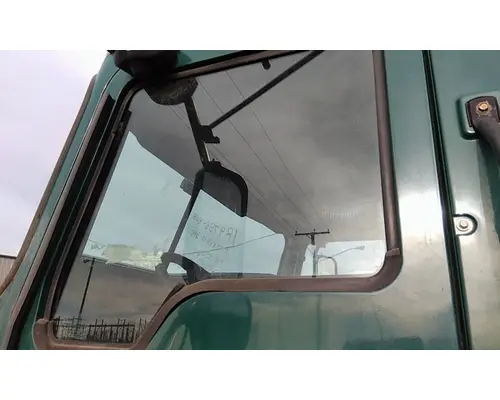 MACK CXU612 GLASS, DOOR, FRONT