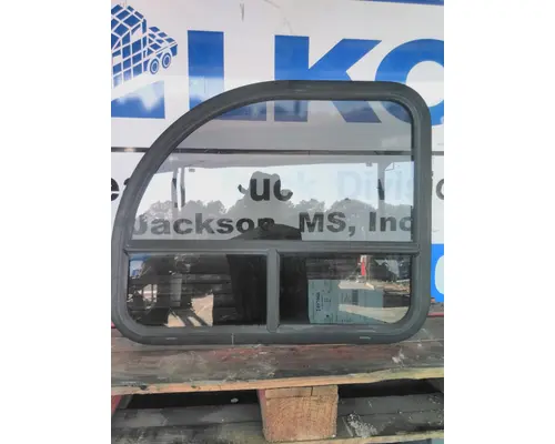 MACK CXU612 GLASS, SLEEPER