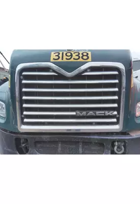 MACK CXU612 GRILLE