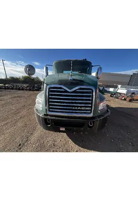 MACK CXU612 Grille