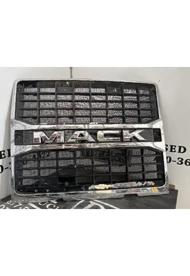 MACK CXU612 Grille