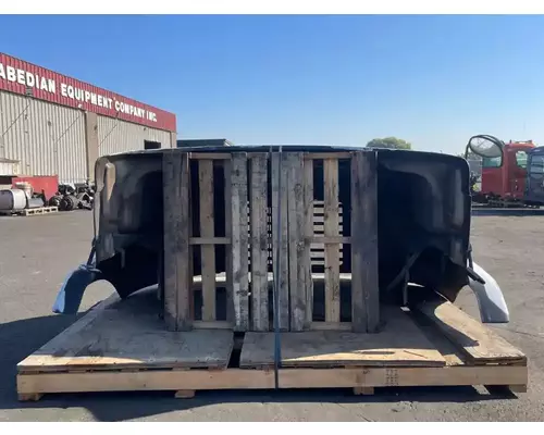 MACK CXU612 Hood
